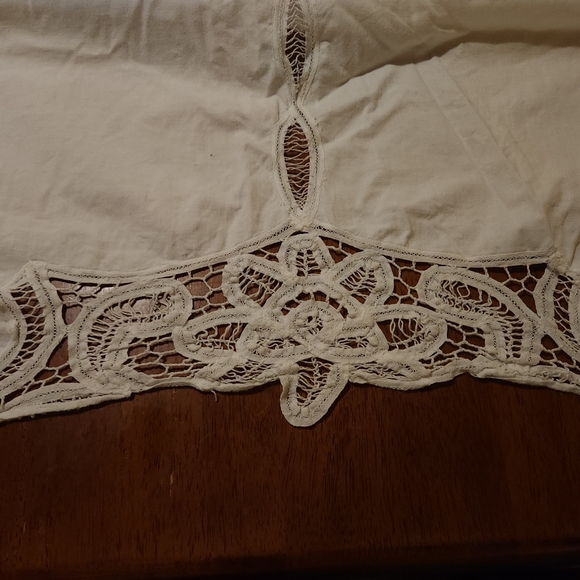 Vintage Large Rectangular Battenburg Lace Tablecloth - Picture 8 of 12